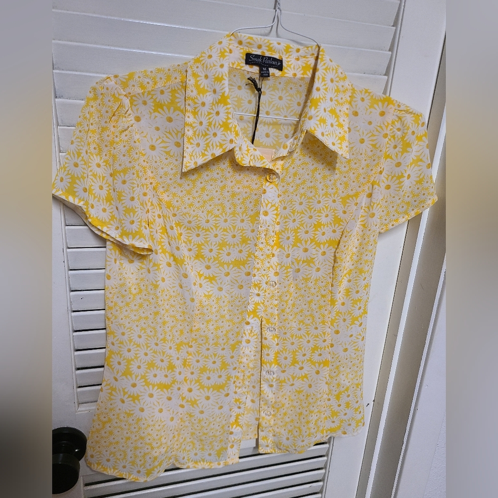 Yellow Daisy Floral Button Down Shirt